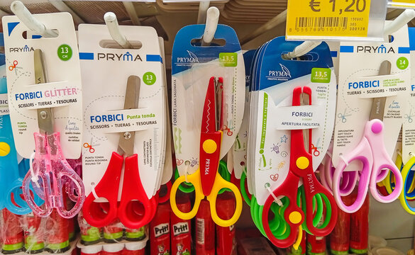 Assortment of school craft scissors in blister packaging. 01.09.2026 Italy.Veneto