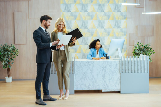 Group of multiethnic businesspeople working in the office