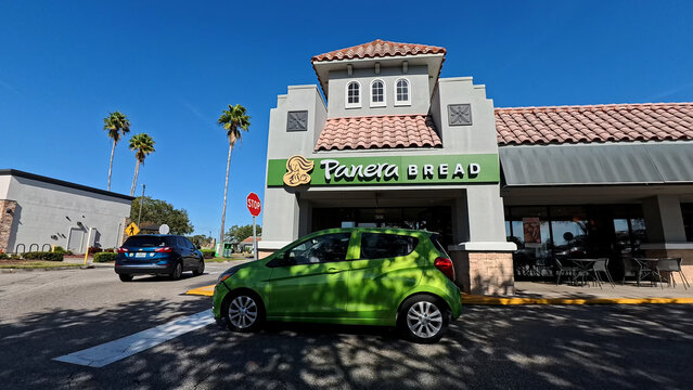 Panera Bread Restaurant Storefront With Cars in Lakeland Florida