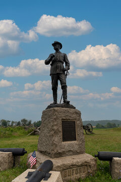 History and Monuments: Major General John Buford Bronze Statue Holding Binoculars on Chambersburg Pike at Gettysburg National Military Park, Pennsylvania