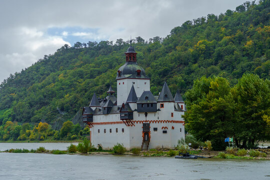 Pfalzgrafenstein Castle on Falkenau island, Rhine River