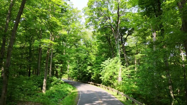 Green Lakes State Park - Cruising B