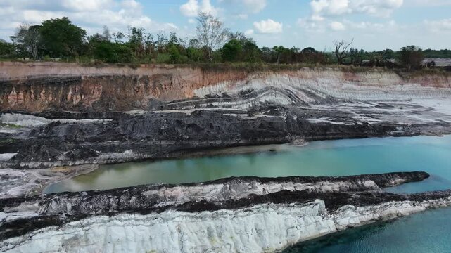 Footage of Geological Structure on the open pit coal mining (Coal Layer)