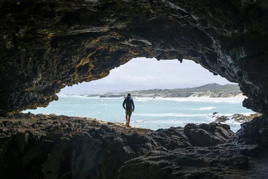 Klipgat Cave, cave that was inhabited in the Stone Age, archaeological finds from over 100, 000 years ago, Gansbaai, Western Cape, South Africa
