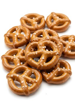 Golden Pretzel Delight: A Salty Crunch