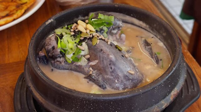Korean Black Chicken Samgyetang Ginseng Soup in Clay Pot Handheld Slow Pan