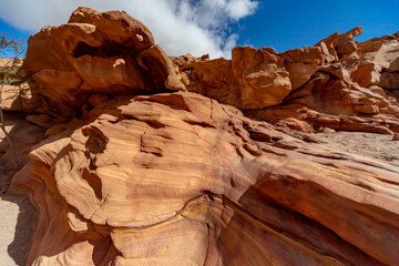 Layered red sandstone rock formation © Ruslan Bolgov