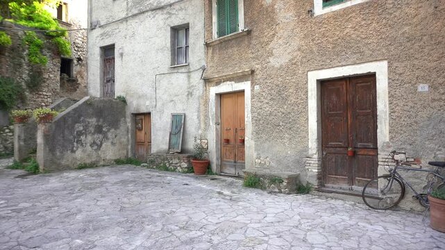 Italy, Umbria , Terni,  Narni ,  Nera Gorges - Old houses in Central Italy &ndash; working-class housing and scenes of daily life from the past