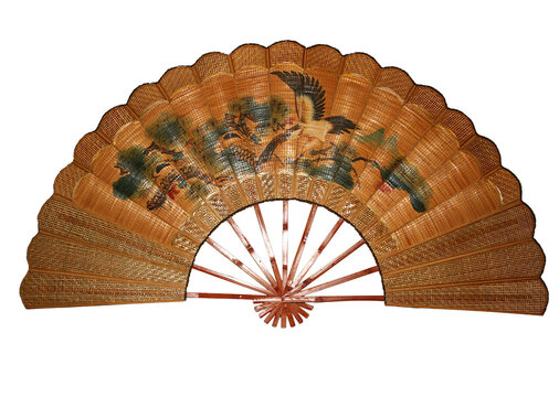 Abanico sensu artesanal plegable grande pintado a mano asi&aacute;tico madera bamb&uacute; y decorativo y fondo transparente isolated hand fan and transparent background 