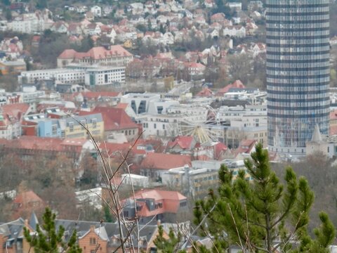 Eine Wanderung vom Landgrafenturm zum Napleonstein auf auf dem Windknollen in Jena