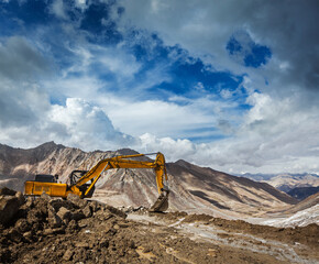 A road construction in mountains Himalayas © Dmitry Rukhlenko