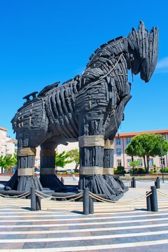 Trojan Horse Statue, &Ccedil;anakkale city centre, Turkey 27.5.2026