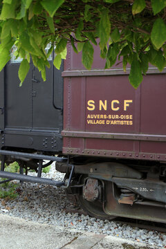 historischer eisenbahnwaggon auvers-sur-oise, august 2026
