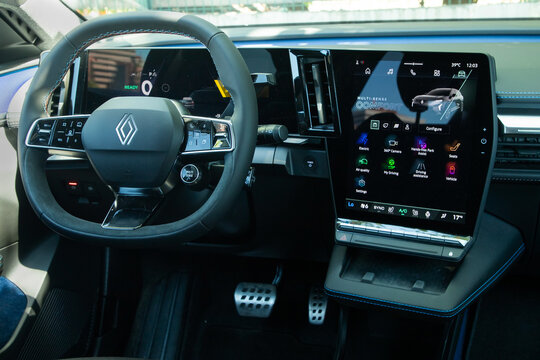 Renault Scenic E-Tech is a battery electric compact crossover SUV that is produced by French automaker Renault.