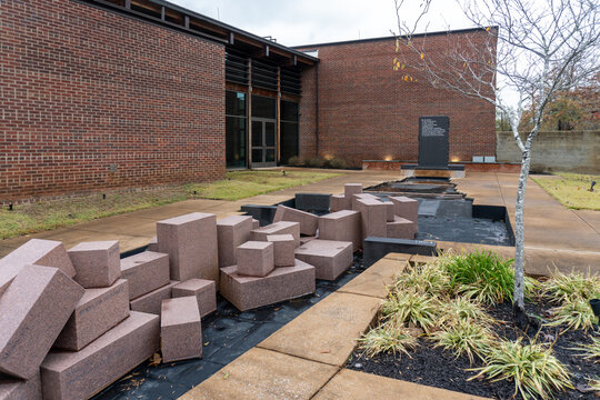 Corinth, Mississippi: Corinth Civil War Interpretive Center courtyard. Stream of American History. Water chronicle of birth and growth of United States, rise of sectionalism, civil war events.