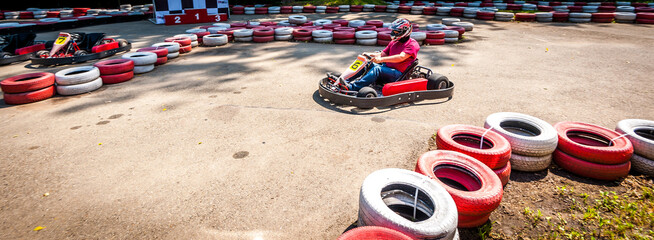 Go kart speed drive race © Maria