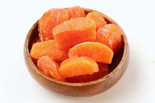 Sweet and healthy cara navel orange segments