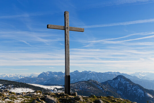 Germany, Bavaria, Chiemgau, Hochries summit cross