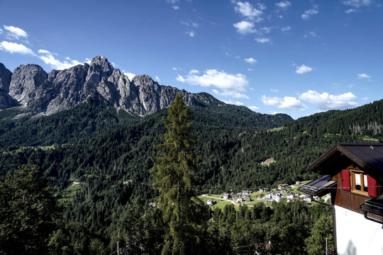 Panorama delle Dolomiti Bellunesi,Dolomiti, Belluno, Veneto,Italia