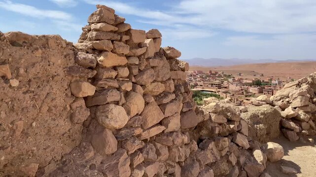 View from Ait Benhaddou. It is a small ksar located in the Ounila Valley, A&iuml;t Benhaddou, Dr&acirc;a-Tafilalet, Morocco