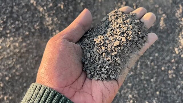 visually check the roughness of the stone ash.