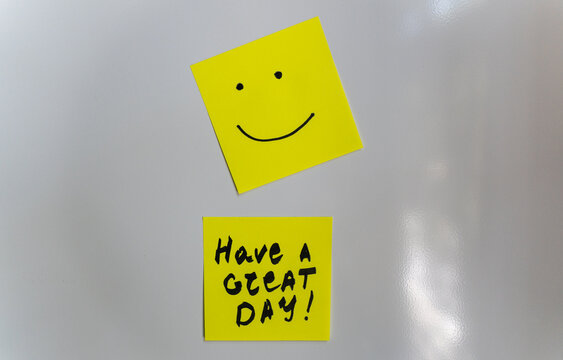 Have a great day message on sticky note