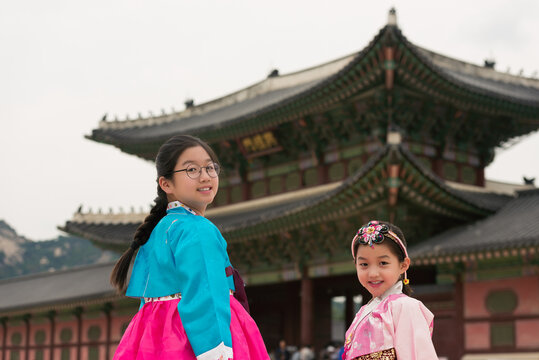 서울 경복궁, 한복 입은 어린이, 미소