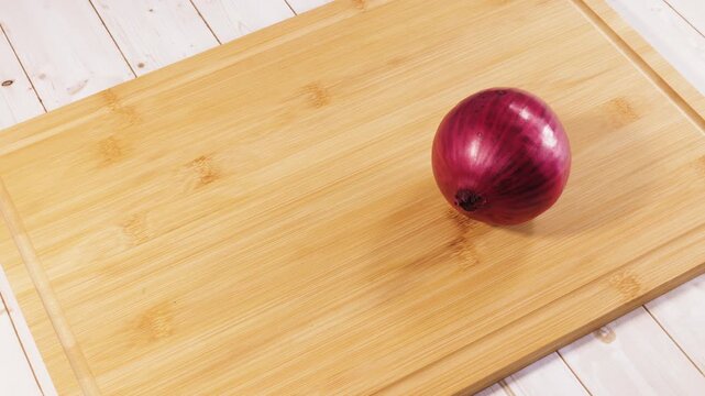 Red Onion Slices Cutting Themselves Stop Motion Animation