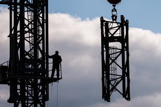 Tower Crane Assembly