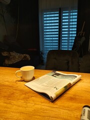 Obraz premium old book and glasses