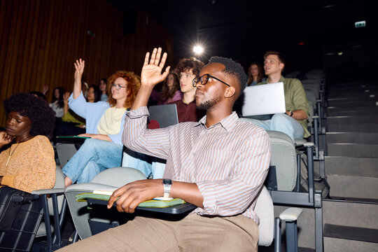 Students participate in a discussion during a lecture.