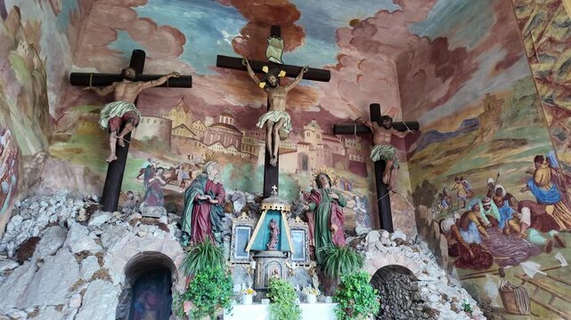 View of the Calvary chapel with the crucifixion scene in Millstatt