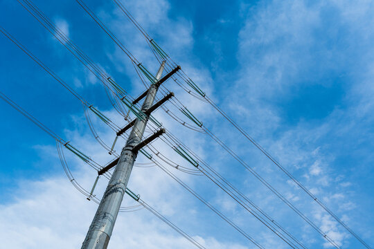 support pole for power transmission lines, used for the transport of high or medium voltage energy.