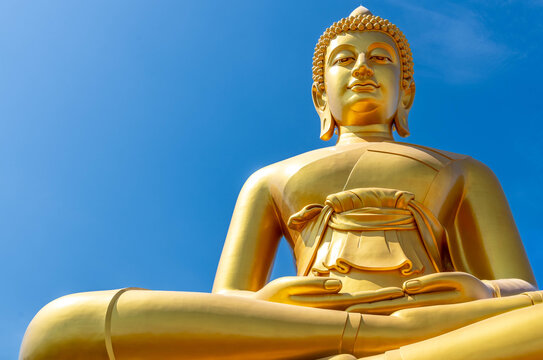 Giant Golden Buddha at Wat Paknam Phasi Charoen in Bangkok, Thailand