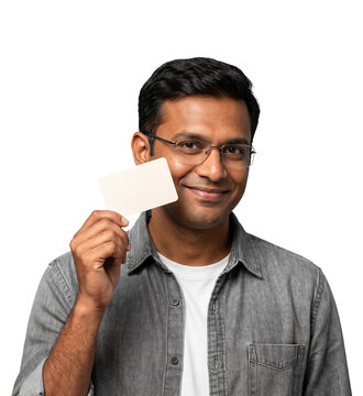 Jovem Rapaz Indiano Segurando Cart&atilde;o de Cr&eacute;dito