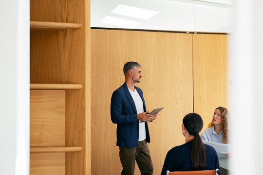 Business Meeting Presentation In Modern Office