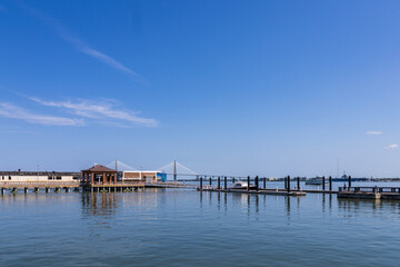 Fototapeta premium A gorgeous landscape along the waterfront in Charleston South Carolina USA