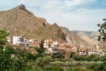 Obraz premium Vista de arnedillo desde el parquing de autocaravanas
