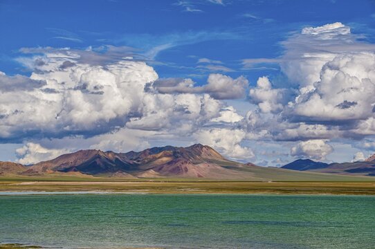 Beautiful mountain lake along the road from Ali and Gerze, Western Tibet, Asia