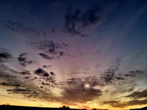 Atardecer y puesta de sol