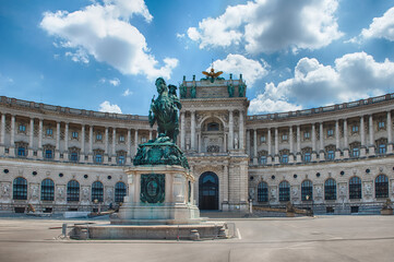 Obraz premium The grand Hofburg Palace complex in Vienna, Austria