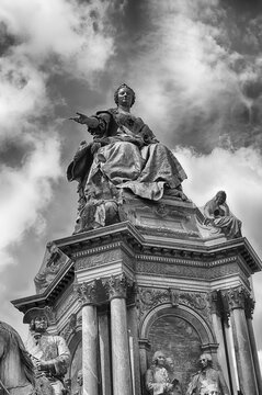 Majestic bronze monument of Empress Maria Theresa in historic Vienna