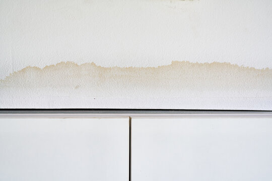 Humidity and water leak above the kitchen cabinets