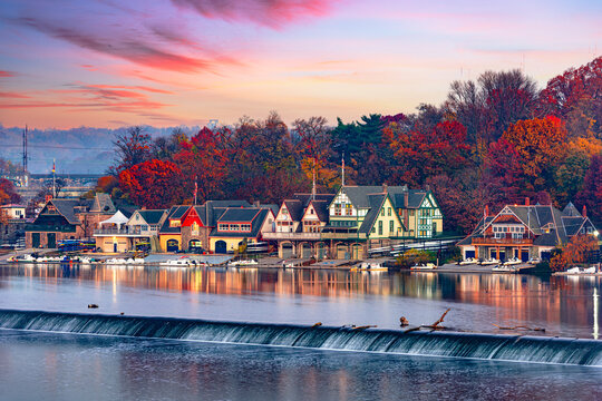 Philadelphia, Pennsylvania, USA dawn on the Schuylkill River at Boathouse Row
