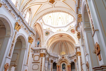 Obraz premium Altea church interior presenting ornate dome and religious artwork