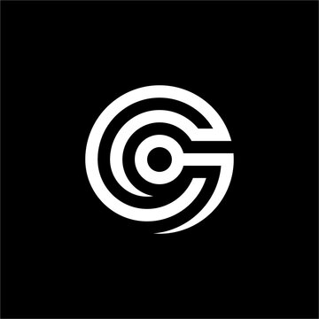 Futuristic letter G tech logo with circular circuit tracks and central node. Ideal for AI technology, cybersecurity, microchips, or data systems.