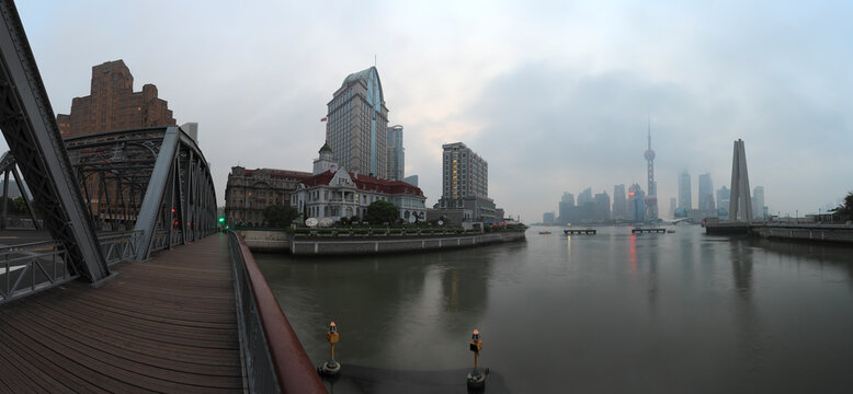 Shanghai medieval garden bridge