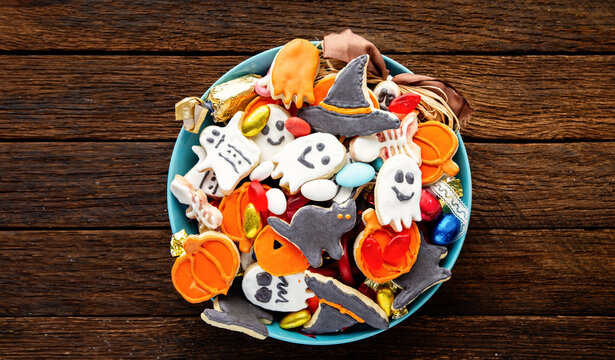 Trick or Treat - Halloween Jack o Lantern candy bowl	