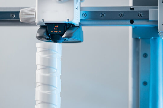 Modern additive manufacturing printhead during calibration proces