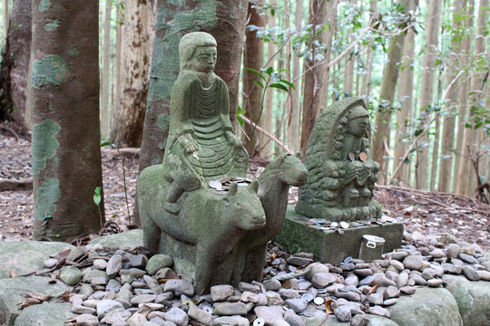 Gyuba-doji Stone Statue and Boulder Platform along the Nakahechi Route past Jujo Oji Kumano Kodo Pilgrimage, Tanabe July 2026